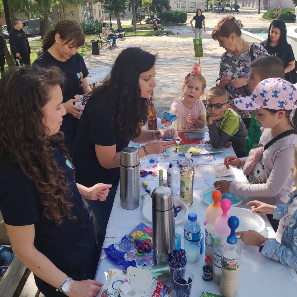 Областна инициатива под наслов „Приобщаване на колела – твори, учи, сподели“ 13