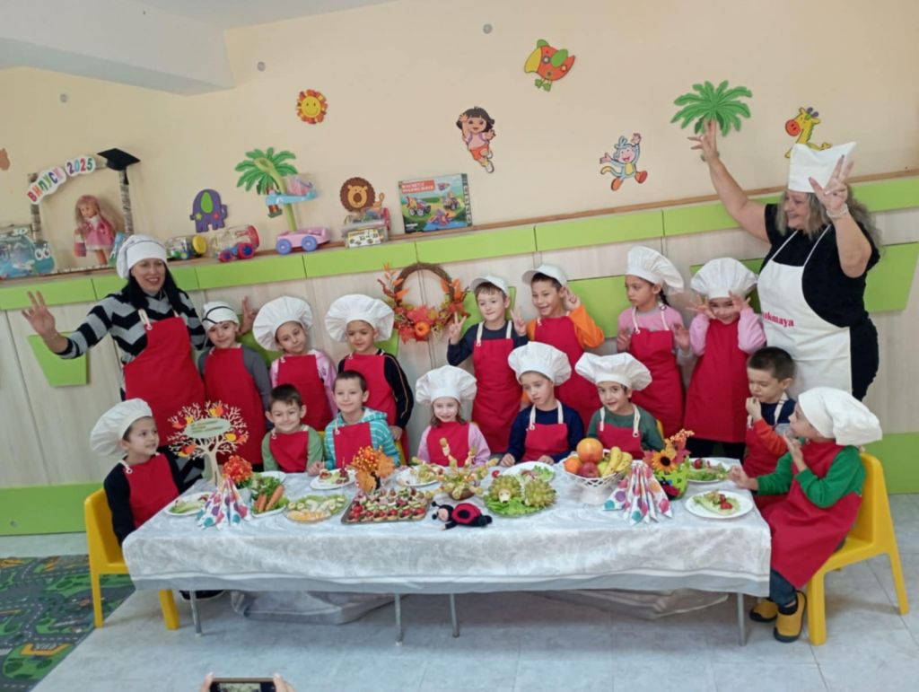 Иновативна форма на обучение на тема: ,,Мини готвачи на парти вкусотии“ - 14.11.2025 г. - Регионален център - Шумен